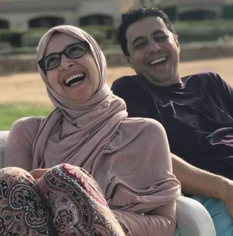حنان ترك وزوجها