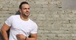 محمد عطية يضع لمساته الأخيرة...