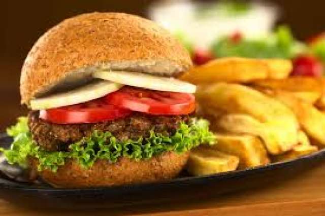 دراسة صينية : تناول الوجبات السريعةيسبب في تطور الربو