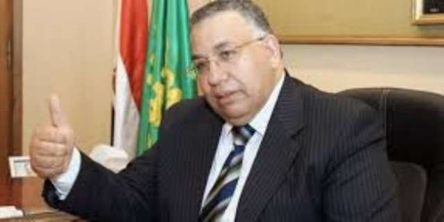 السيد محمود الشريف