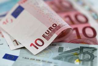 سعر اليورو اليوم الأربعاء