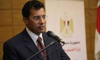  وزير الرياضة يشارك في ماراثون...