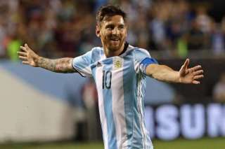 منتخب الأرجنتين يكشف مستقبل ”ميسي”...