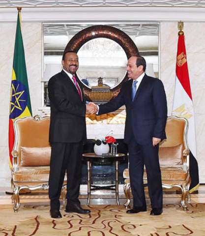 السيسى يلتقى رئيس وزراء إثيوبيا ويؤكدان عزمهما على التوصل لاتفاق حول سد النهضة