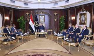 وزير الداخلية يستقبل أمين عام...