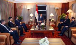متحدث الرئاسة يستعرض تفاصيل مباحثات...