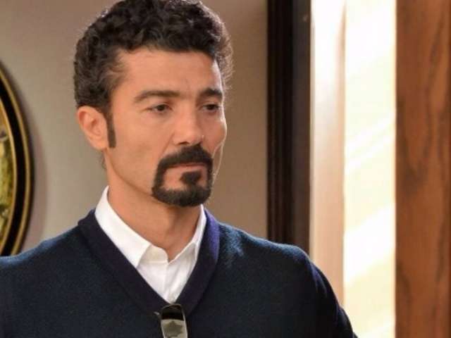 الفنان خالد النبوي ينتهي من تصوير فيلم يوم مصري