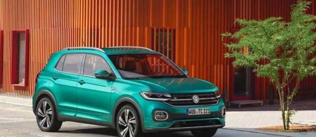 فولكس فاجن تقدم 30 موديل SUV جديد كهربائي في 2025