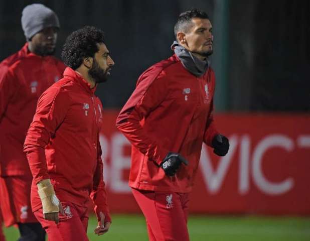 إصابة محمد صلاح بجزع في اليد