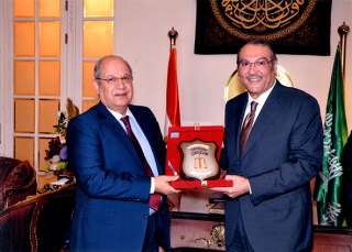رئيس مجلس الدولة يستقبل سفير...