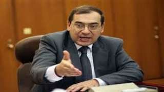 الملا يرأس المائدة المستديرة للطاقة...