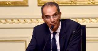 عمرو طلعت يبحث مع ZTE...