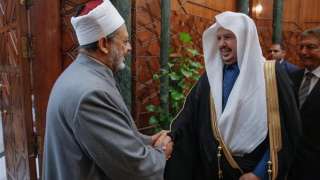 الامام الاكبر يستقبل رئيس مجلس...