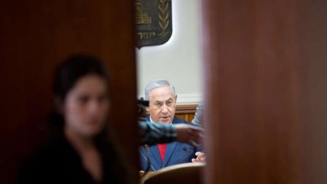 مصدر مقرب من نتنياهو: انسحاب الأمريكيين من سوريا فرصة لنا