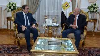 العصار و الملا يبحثان سبل...