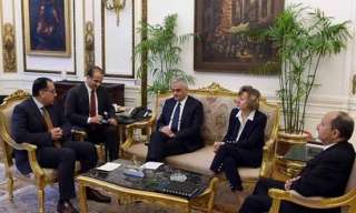 مصطفي مدبولي يستقبل نائب رئيس...