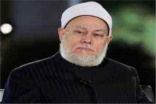هل يلزم الحائض غسل الثياب...