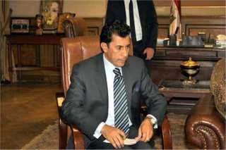اشرف صبحى يهنئ حجازى وتريزيجيه...