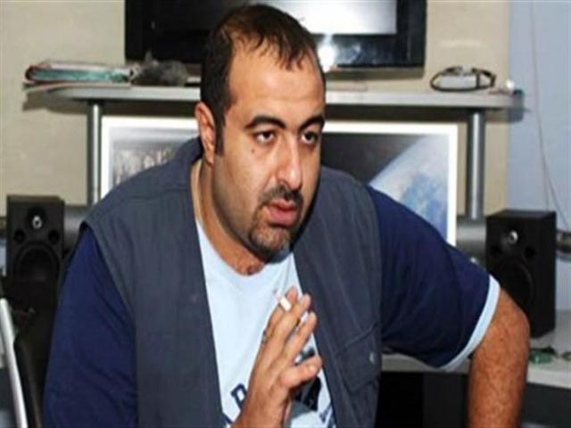 سامح عبد العزيز يرد على كاملة أبو ذكرى.. بعد هجومها عليه بسبب زي الشمس