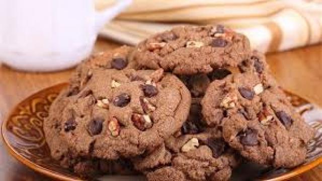 عمل كوكيز الشيكولاتة للأطفال بدون فرن