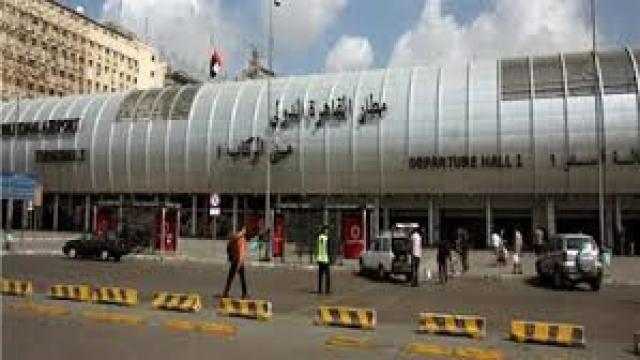 سقوط 17 هاربًا من تنفيذ أحكام قضائية خلال حملة أمنية بمطار القاهرة