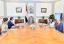 السيسى يعقد اجتماعاً مع بعض...