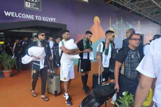 منتخب الجزائر يغادر القاهرة بعد...