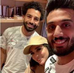 ساندى مع محمد صلاح وأحمد...