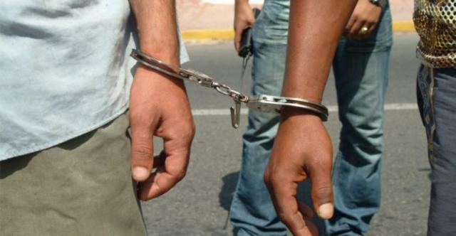 «استغاثة» تقود الأمن لضبط عصابة الشرطة المزيفة في الشروق