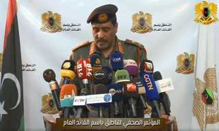 الجيش الليبي بقيادة المشير خليفة...