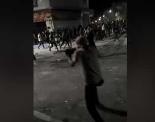 بالفيديو.. إطلاق نار بالرشاشات ضد...