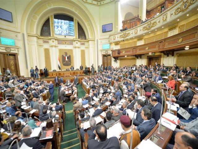 الحكومة تتقدم للبرلمان بقانون لحماية وتنمية البحيرات والثروة السمكية