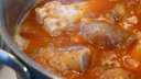 طريقة عمل شوربة الكوارع بالصلصة