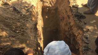 اكتشاف أثري خلال حفر مشروع...