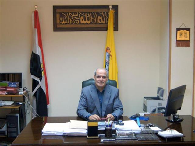 الدكتور أحمد جابر شديد رئيس جامعة الفيوم