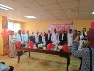 بالصور.. مستشفى الأقصر تحتفل باليوم...