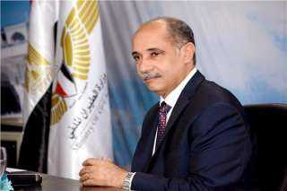 وزير الطيران يناقش نتائج أعمال...