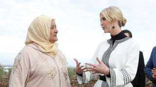 بالفيديو.. المغربية التي قبلت يد...