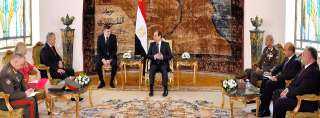 تفاصيل لقاء الرئيس السيسي بوزير...