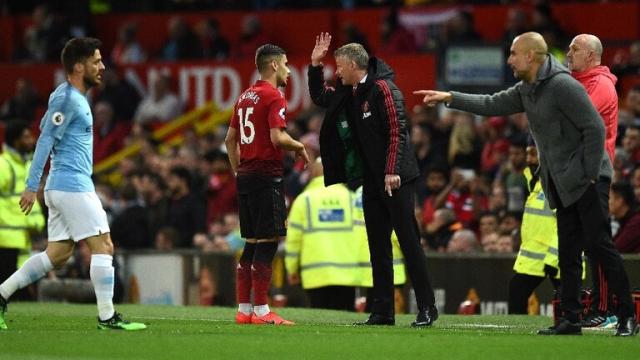 ديربي مانشستر يشعل نصف نهائي كأس الرابطة الإنجليزية