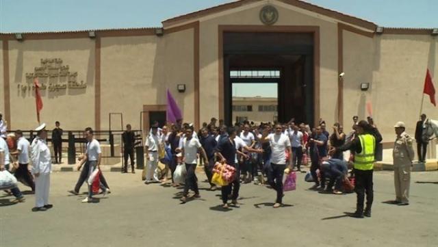 الإفراج بالعفو عن 416 سجينًا