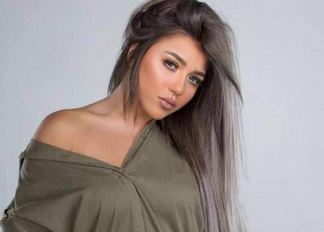 شاهد.. سارة سلامة تقضي إجازتها في شلالات إندونيسيا