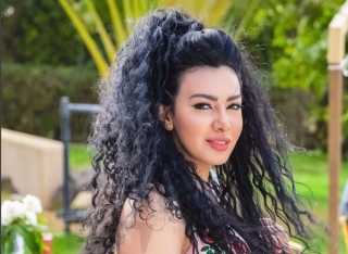 إطلالة ساحرة لـ ميريهان حسين...