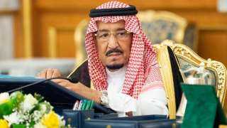 شاهد.. أول ظهور علني للملك...