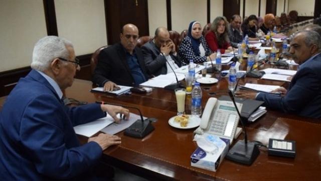لجنة الشكاوى بالأعلى للإعلام توصى بحجب حسابات على التواصل الاجتماعى تروج للدعارة