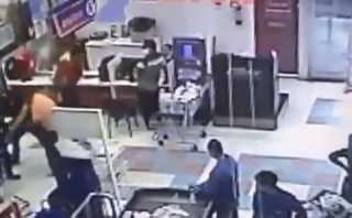 بالفيديو.. جريمة بشعة بسبب رفض...