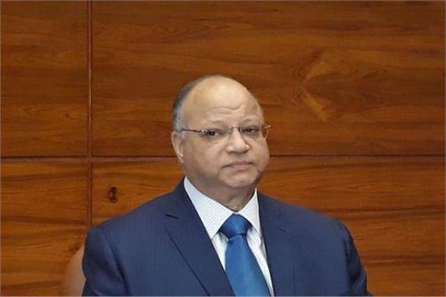 محافظ القاهرة يقرر إيقاف أعمال بناء العقارات تحت الإنشاء