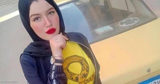 فتاة التيك توك