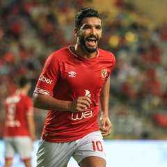 لاعبو الأهلي يطالبون صالح جمعة...