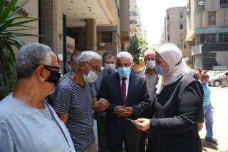 وزيرة التضامن تتفقد منافذ صرف...